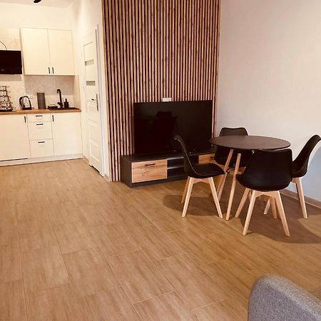 Pokoje Na Jasminowej Villa Пиш Екстериор снимка