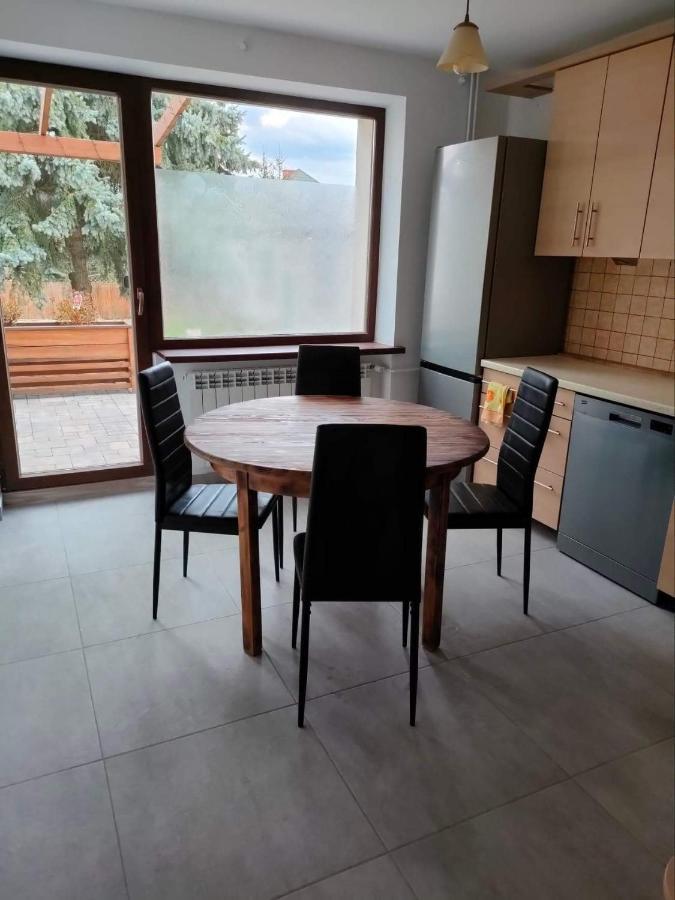 Pokoje Na Jasminowej Villa Пиш Екстериор снимка