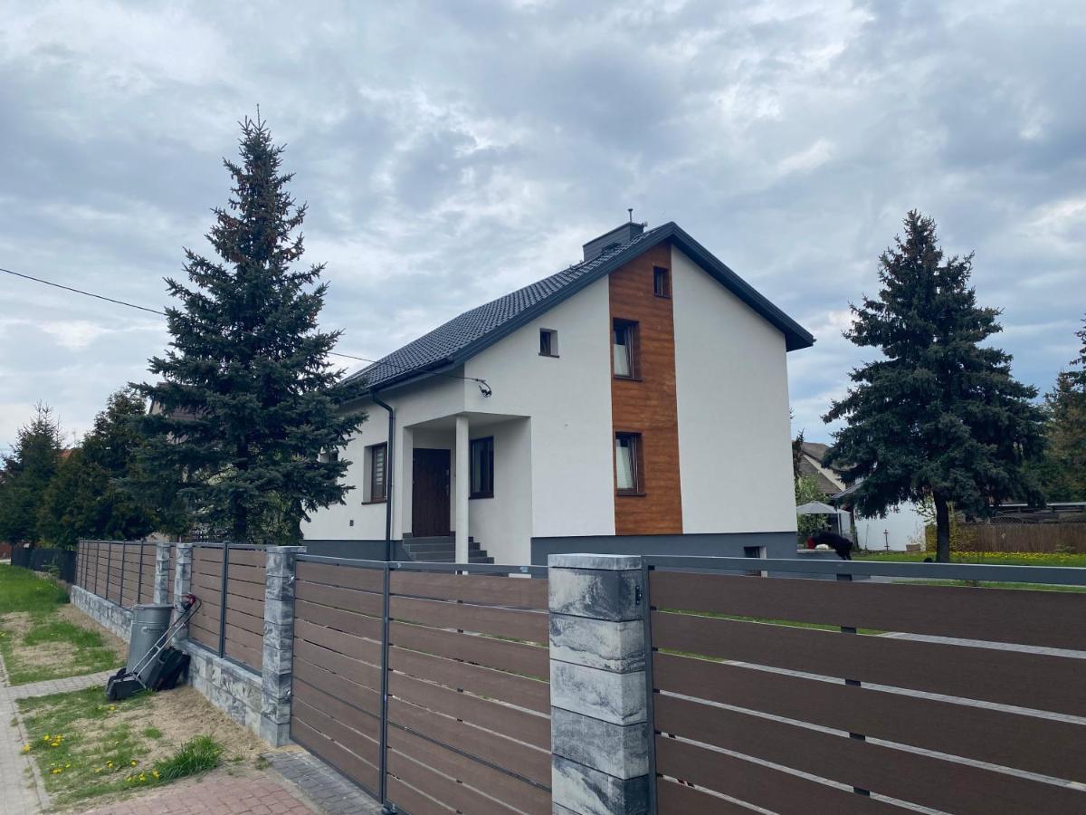 Pokoje Na Jasminowej Villa Пиш Екстериор снимка