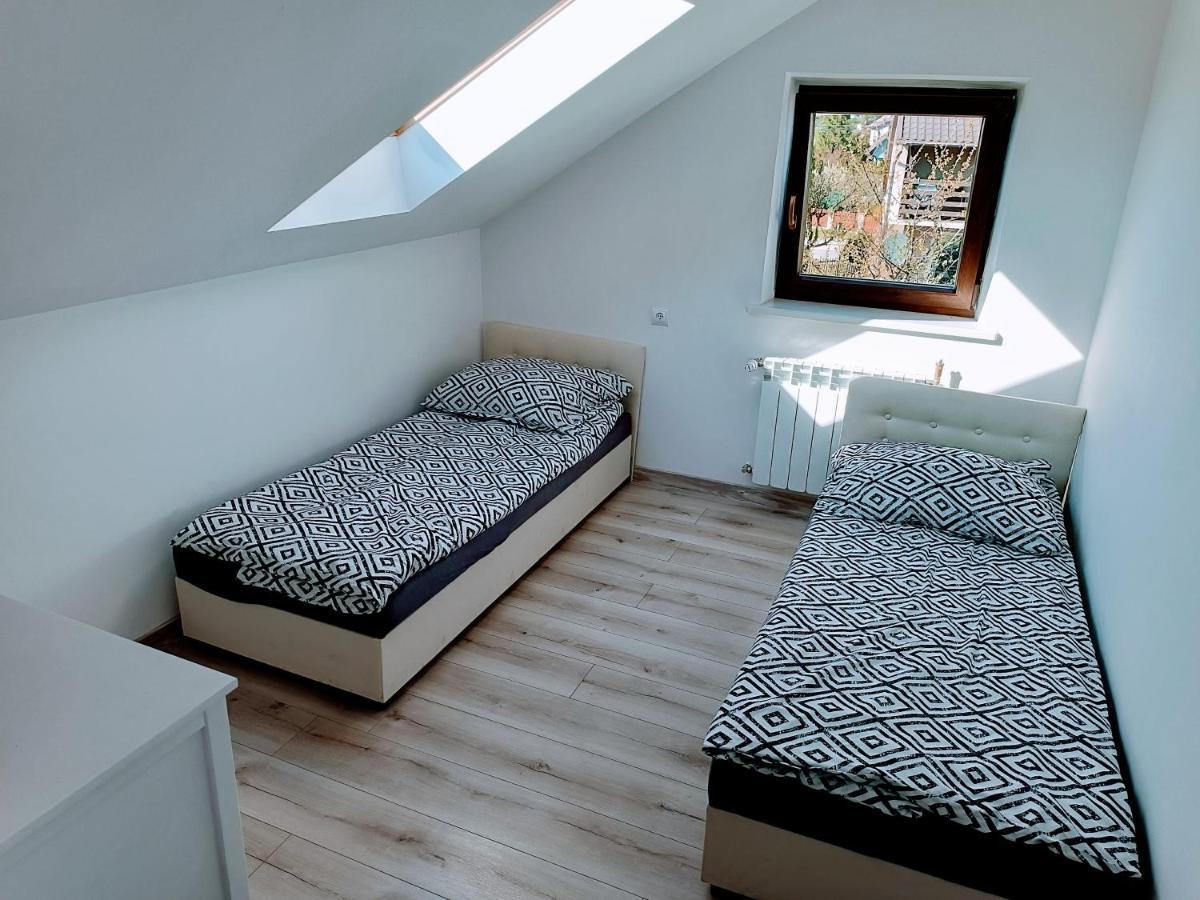 Pokoje Na Jasminowej Villa Пиш Екстериор снимка