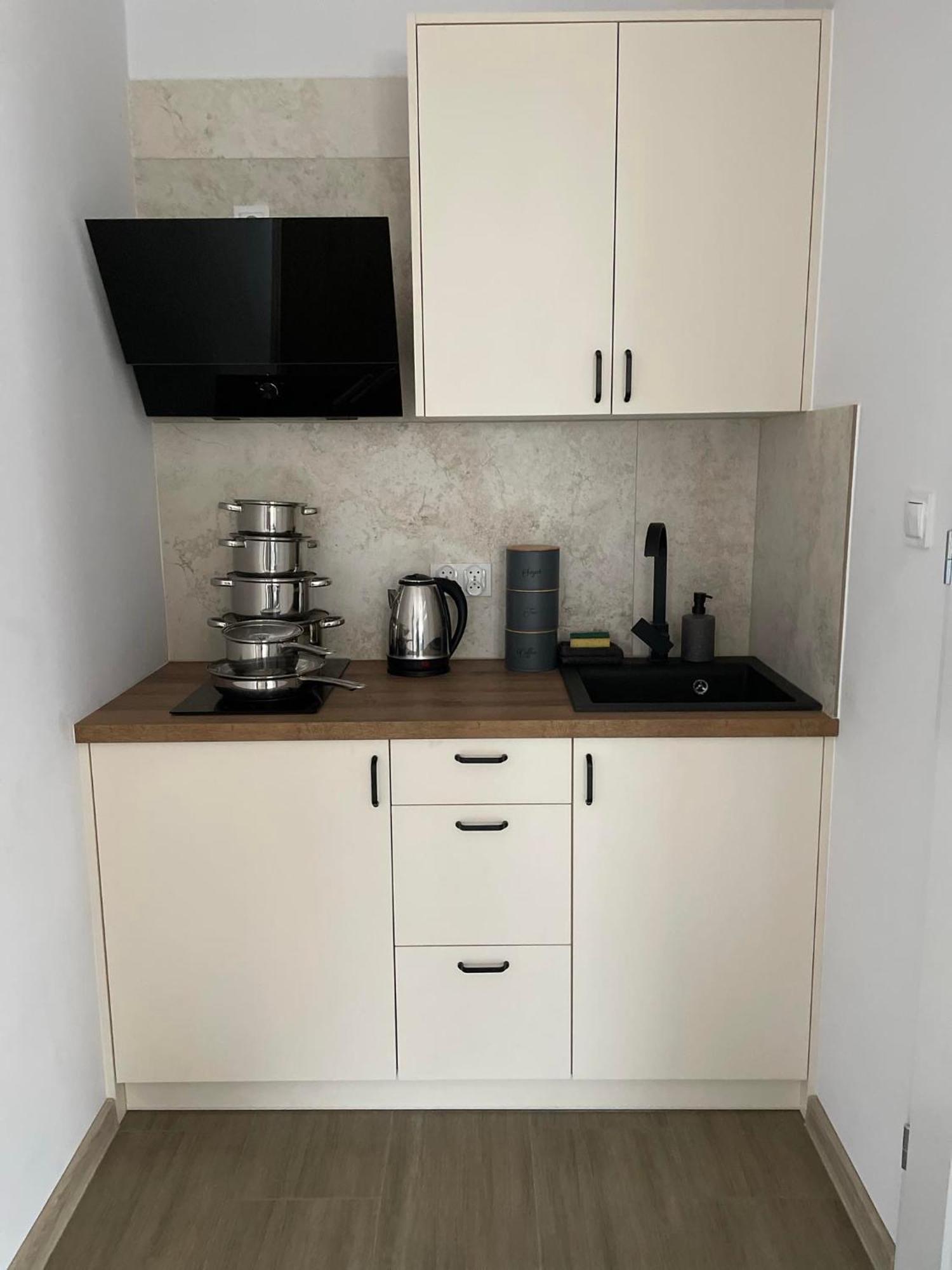 Pokoje Na Jasminowej Villa Пиш Екстериор снимка