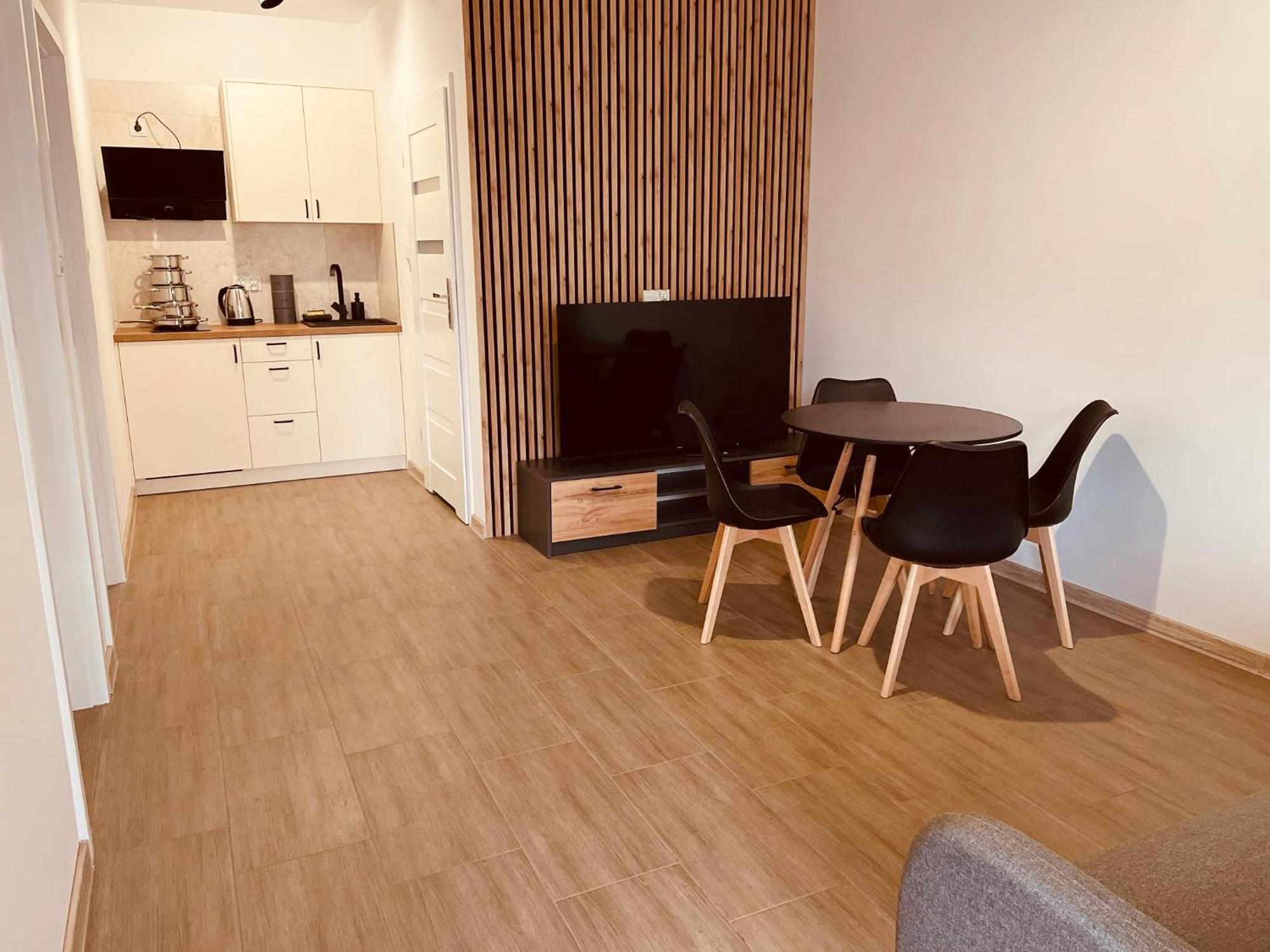 Pokoje Na Jasminowej Villa Пиш Екстериор снимка